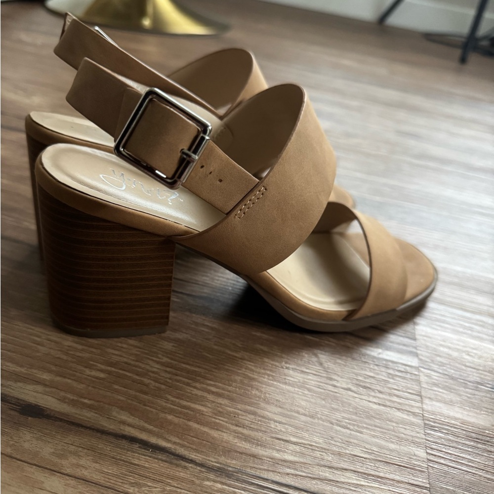 Tan Women's Sandals - Picture 4 of 8